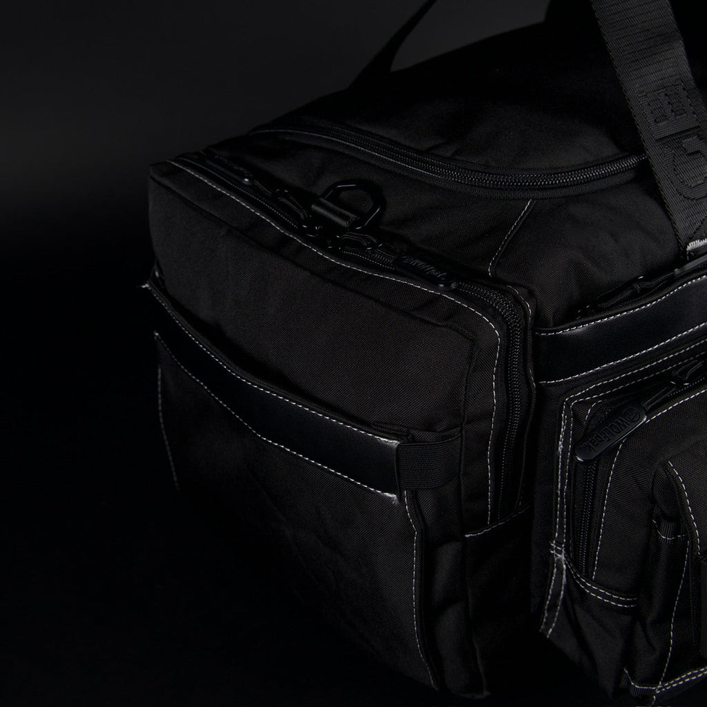 30L Perfect Duffle Bag Black Phantom - Image 15