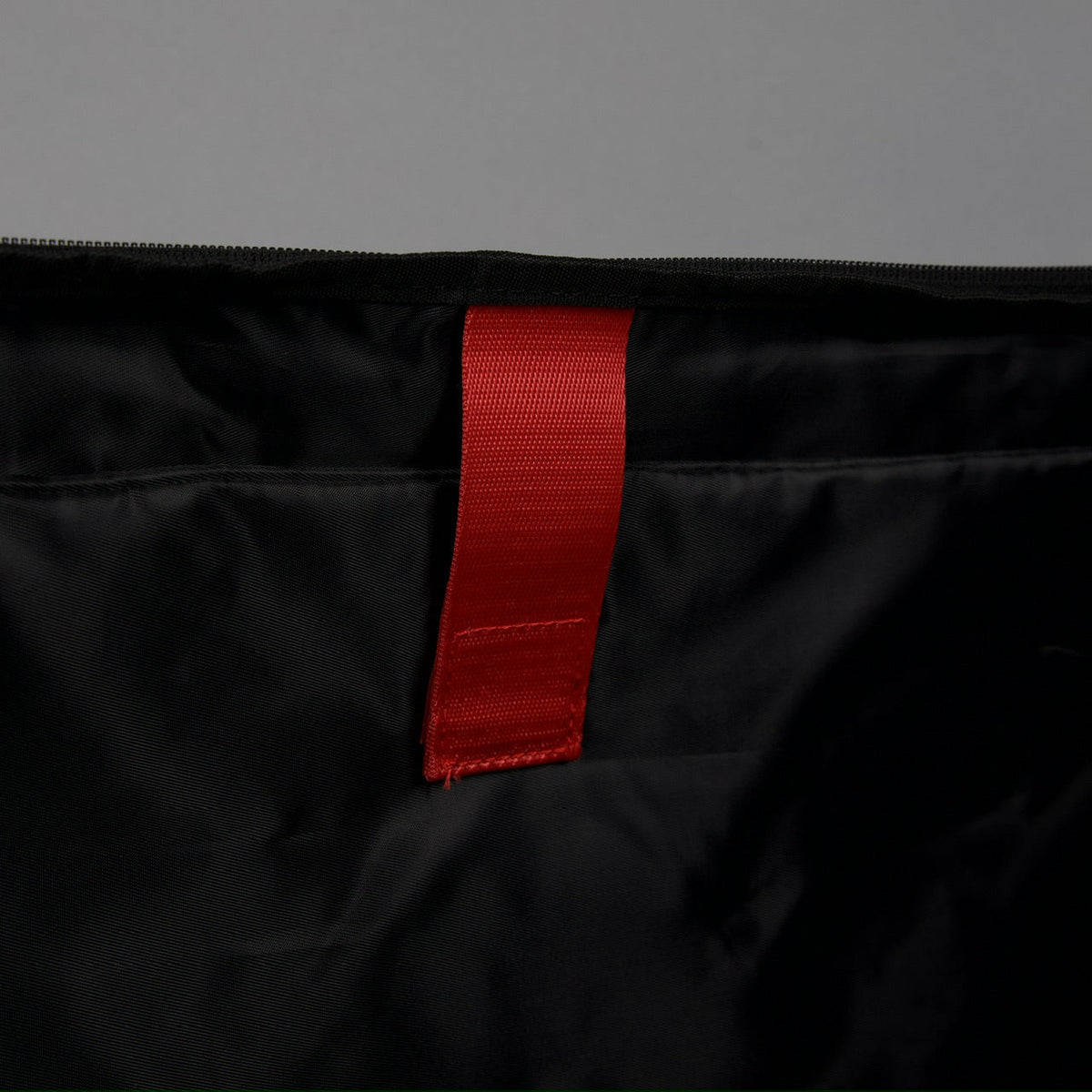 40L Ultimate Duffle Bag Black Lightning Immortal Red - Image 25