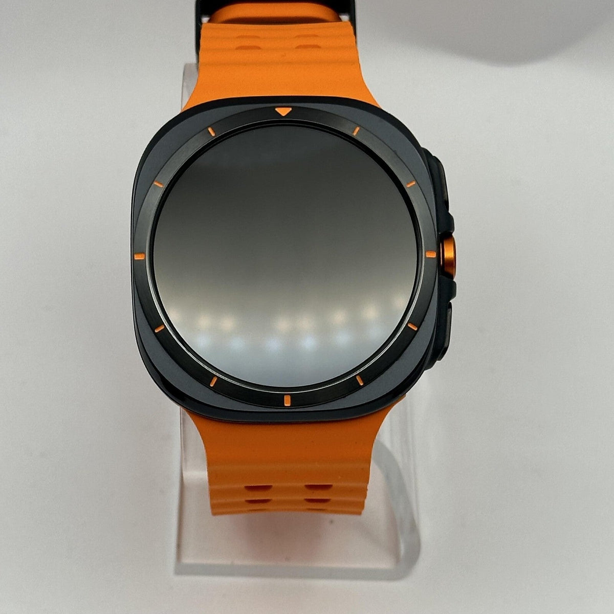 Samsung Galaxy Watch Ultra 47mm Gray Unlocked 32GB - Image 2