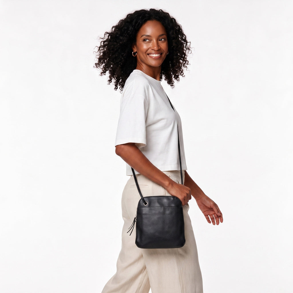 Lilly Leather Crossbody Bag - Image 7