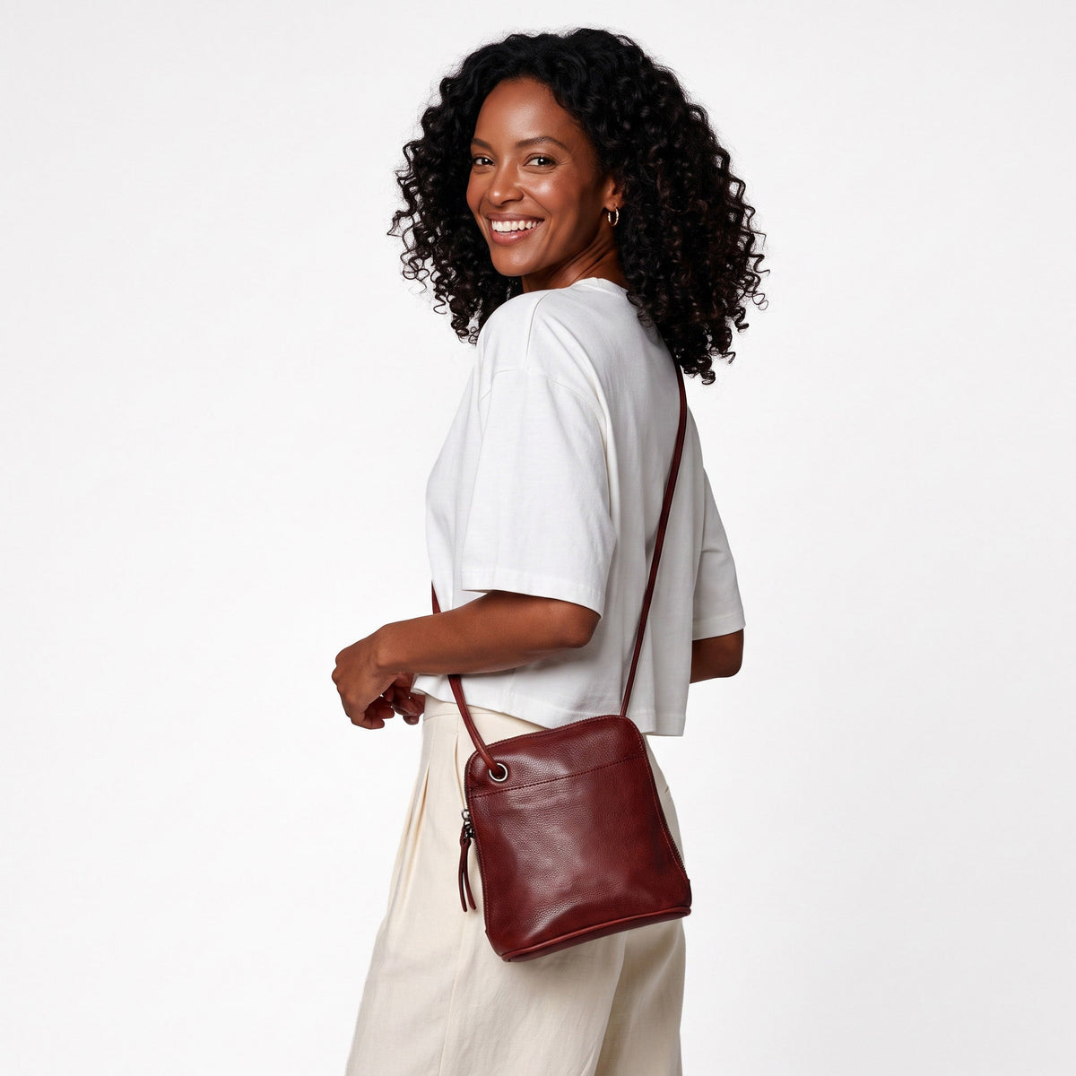 Lilly Leather Crossbody Bag - Image 45
