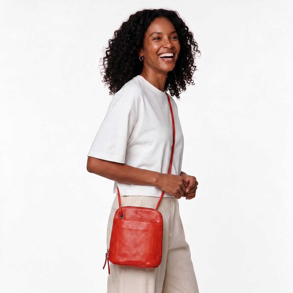Lilly Leather Crossbody Bag - Image 15