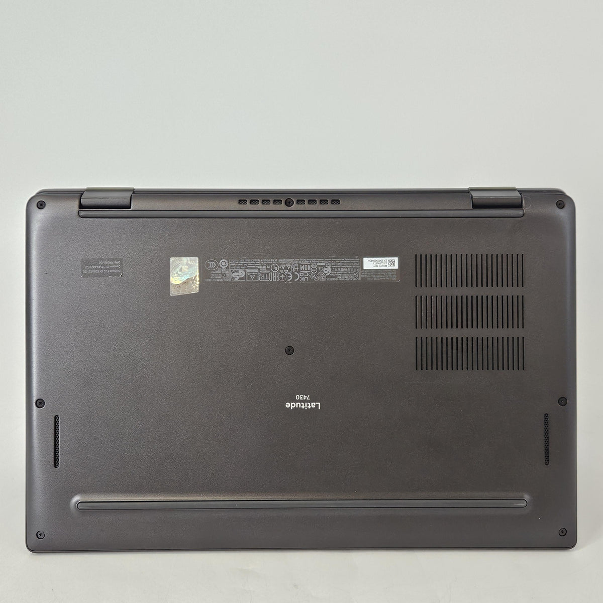 Dell Latitude 7430 14 Black 2.2 GHz Intel Core i7 12th Gen. 16GB RAM 512GB Solid State Drive - Image 5