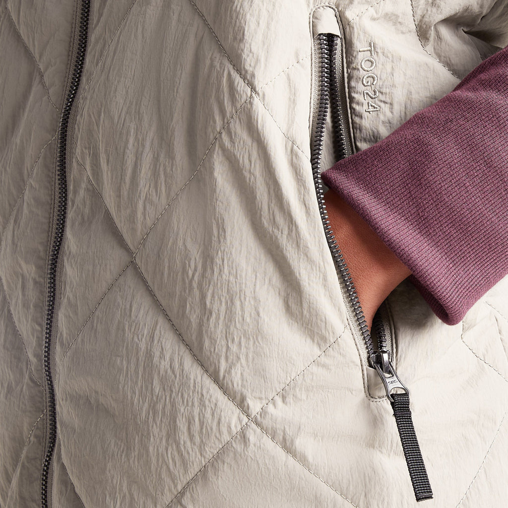 Anda Womens Shower Resistant Insulated Gilet - Dark Taupe - Image 7