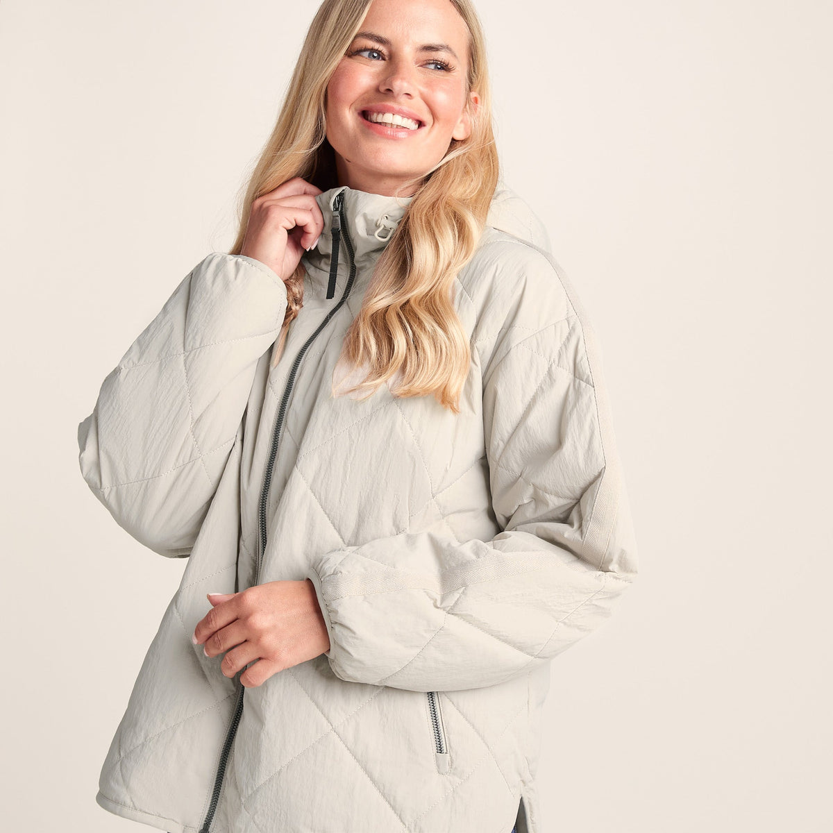 Corlae Womens Oversized Shower Resistant Insulated Jacket - Warm Cloud - Image 6