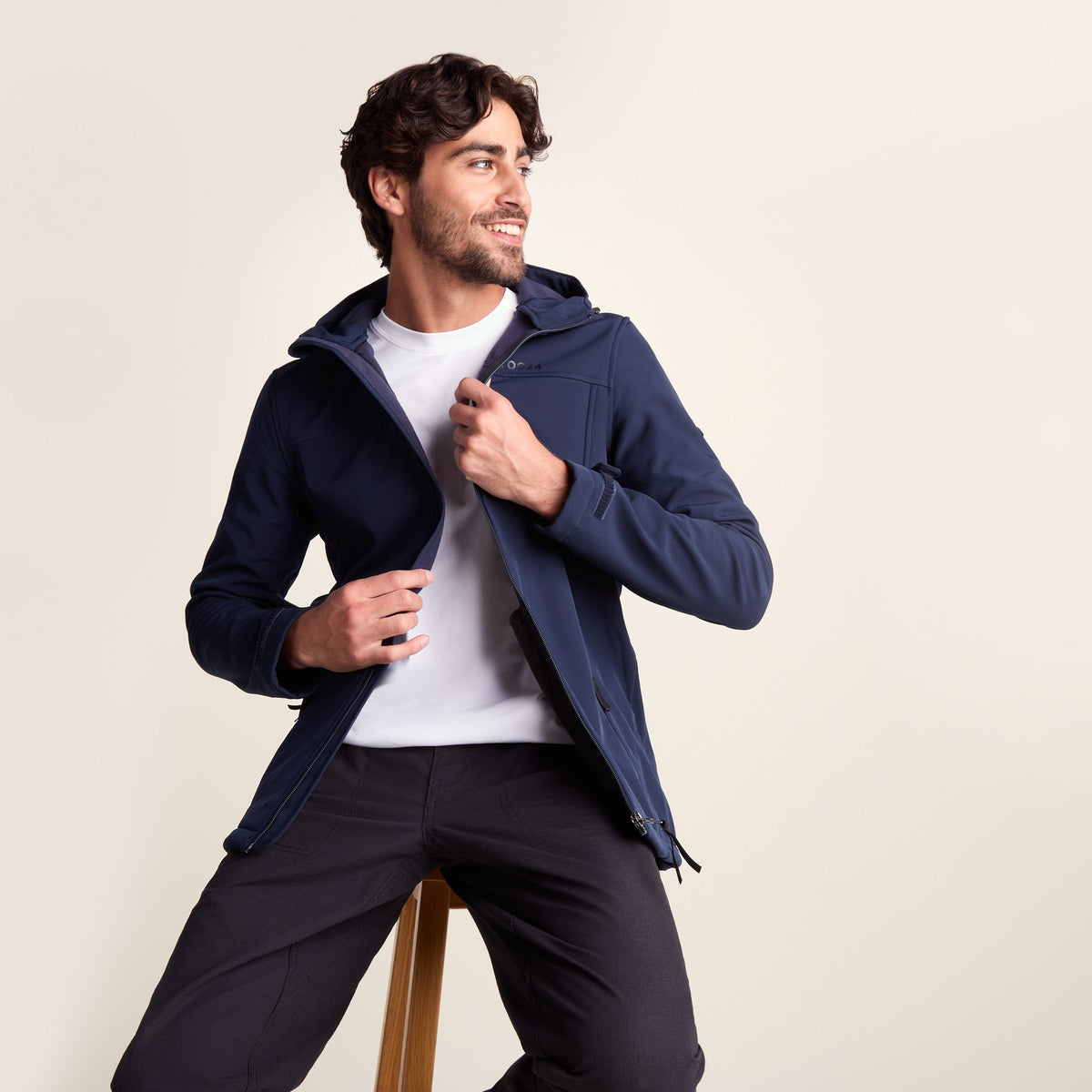 Feizor Mens Shower Resistant Softshell Hooded Jacket - Navy - Image 5