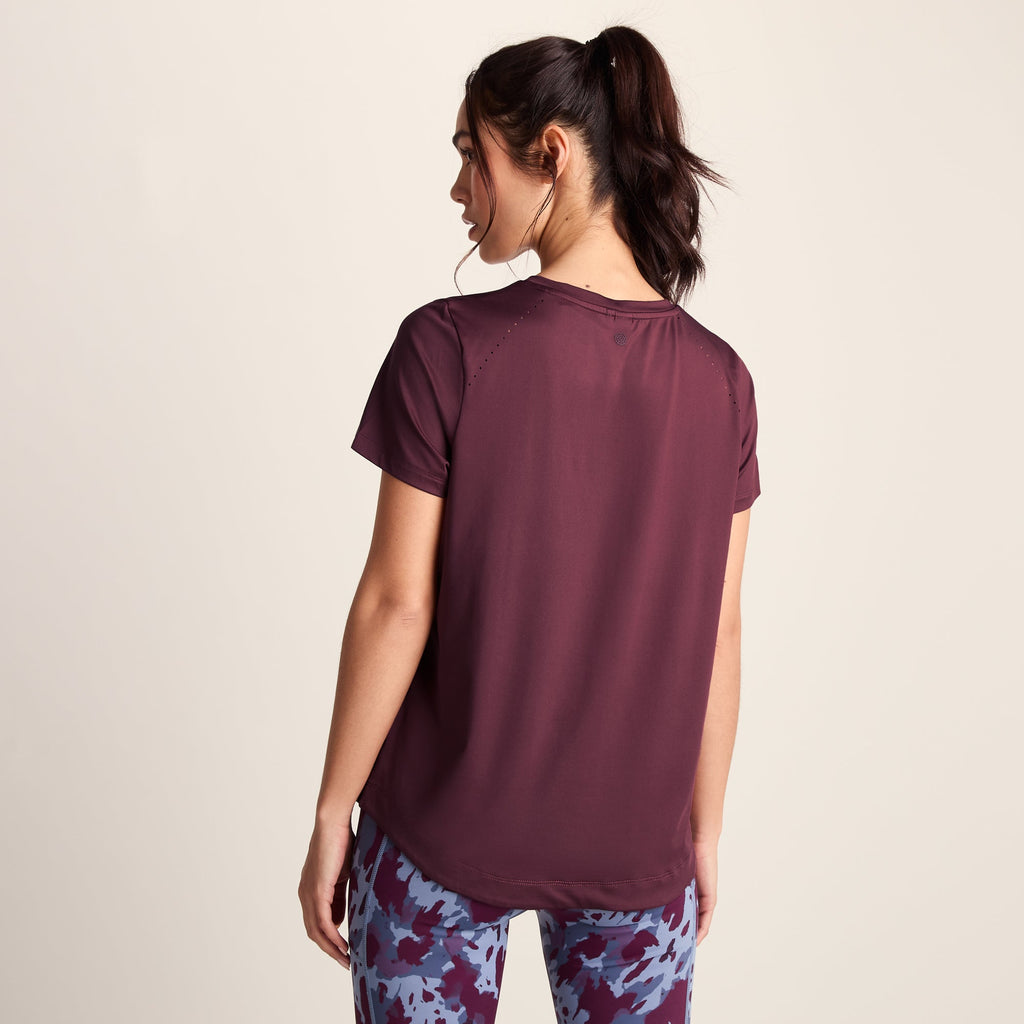 Florrie Womens Performance T-Shirt - Black Raspberry - Image 3