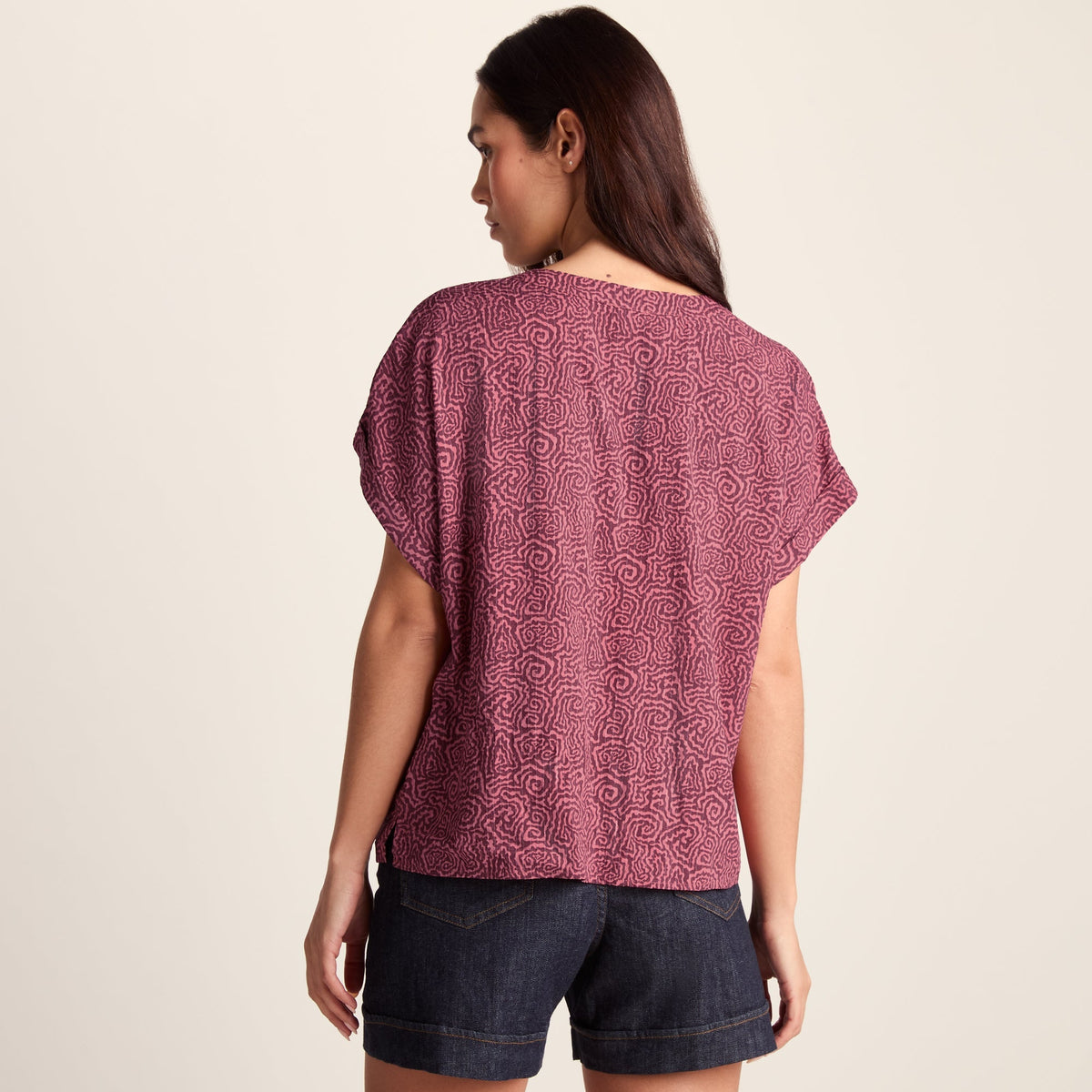 Meredith Womens Short Sleeve Supersoft Blouse - Black Raspberry Wiggle Print - Image 3