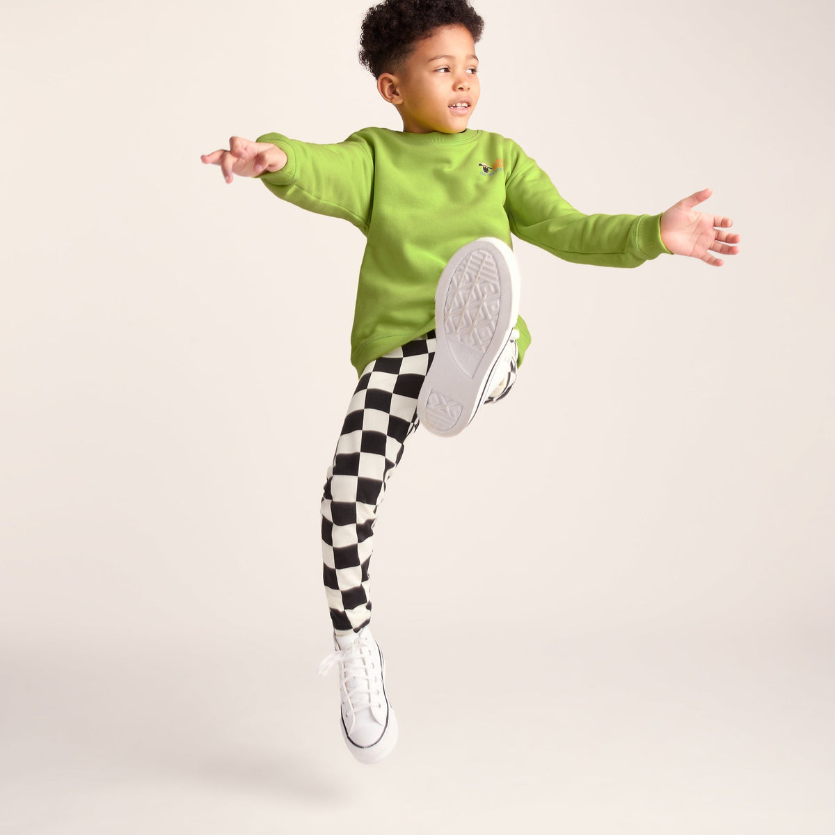 Montadale Kids Shaun the Sheep Crew Sweat - Lime Green - Image 6
