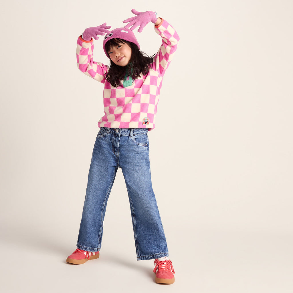 Soay Kids Shaun the Sheep Knit Gloves - Piglet Pink - Image 2