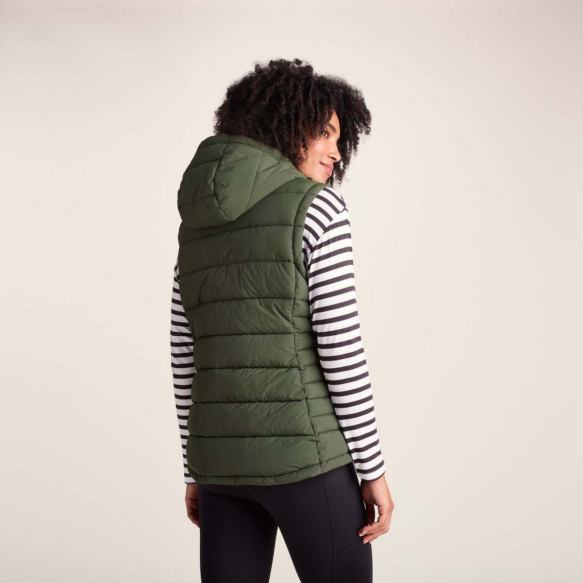 Wyness Womens Shower Resistant Insulated Jacket - Dark Green - Image 3