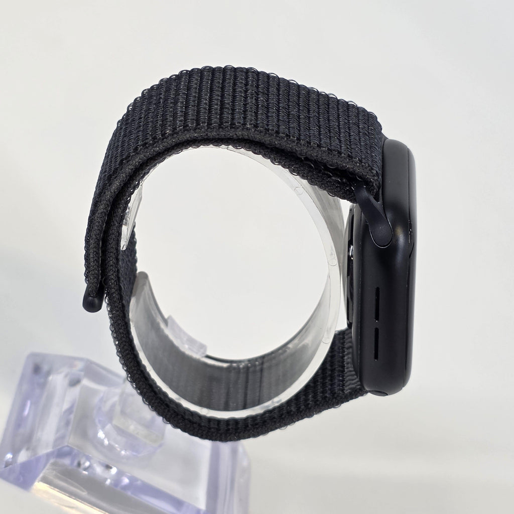 Apple Watch SE 3 40mm Midnight WiFi 64GB - Image 3