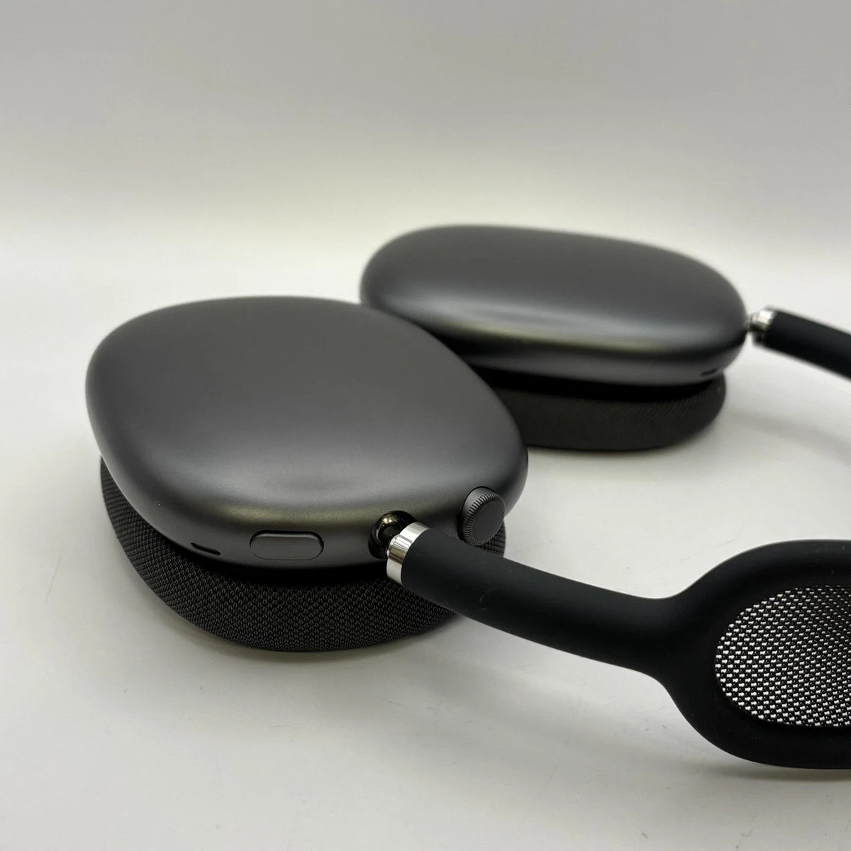 Apple AirPods Max Lightning Black - Image 6