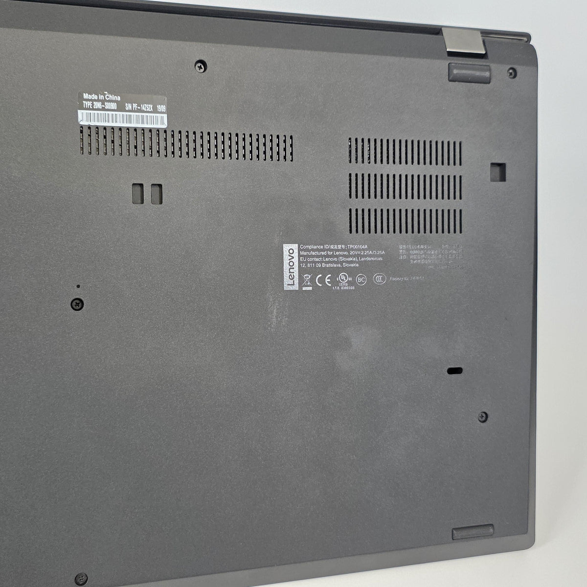 Lenovo ThinkPad P53s 15.6 Black 1.9 GHz Intel Core i7 8th Gen. 16GB RAM 512GB Solid State Drive NVIDIA Quadro P520 - Image 20