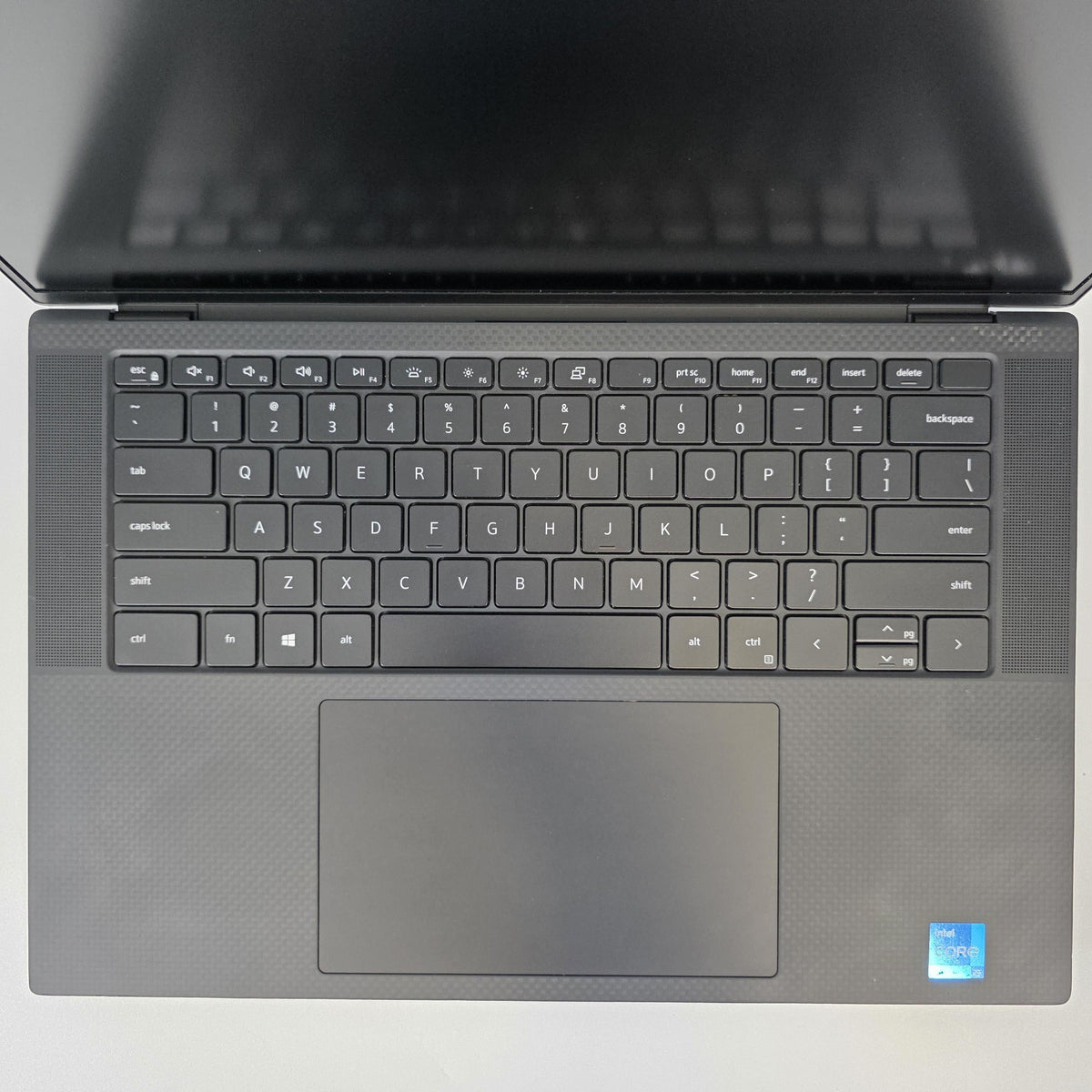 Dell XPS 15 9510 Silver 2.7 GHz Intel Core i5 11th Gen. 32GB RAM 512GB Solid State Drive - Image 2