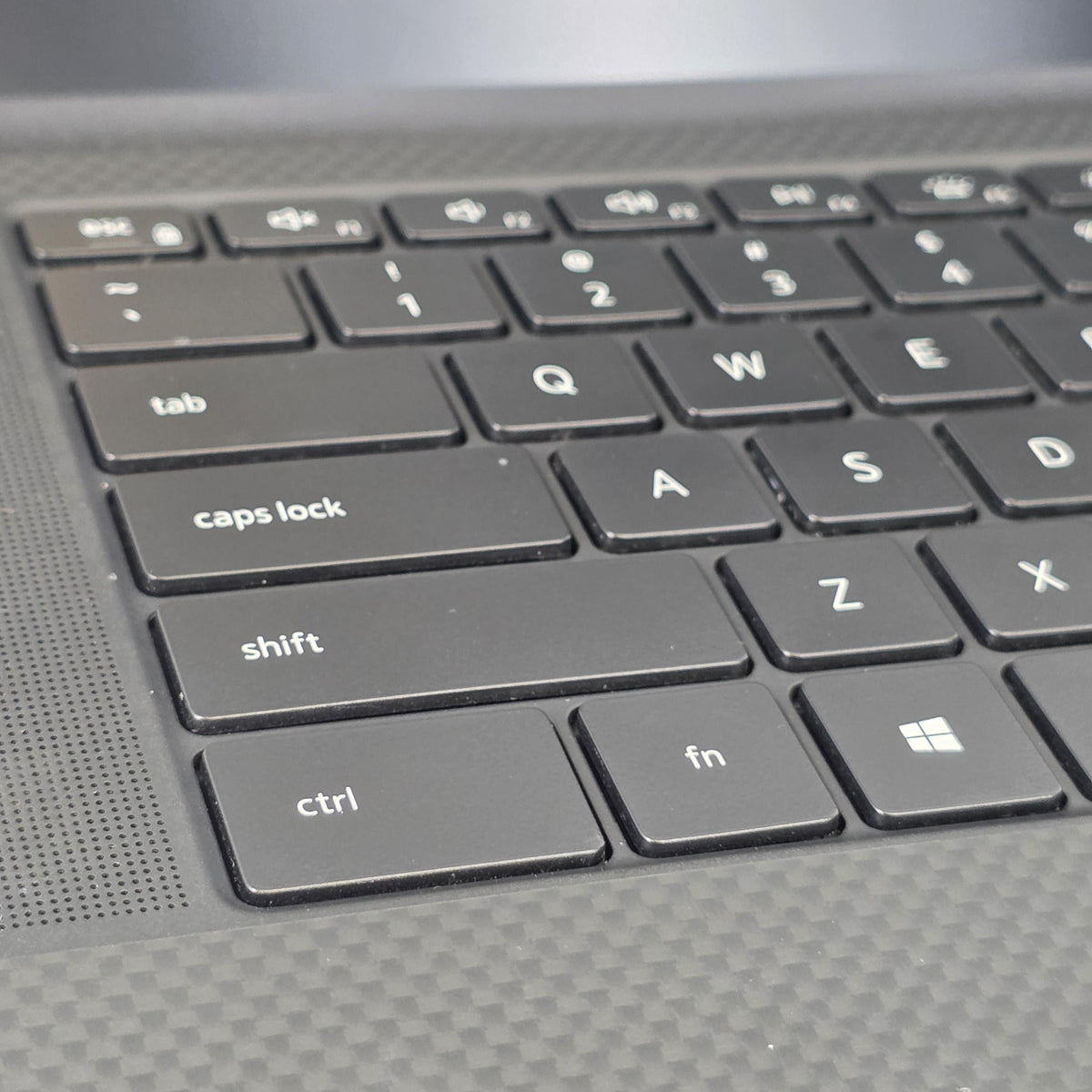 Dell XPS 15 9510 Silver 2.7 GHz Intel Core i5 11th Gen. 32GB RAM 512GB Solid State Drive - Image 18