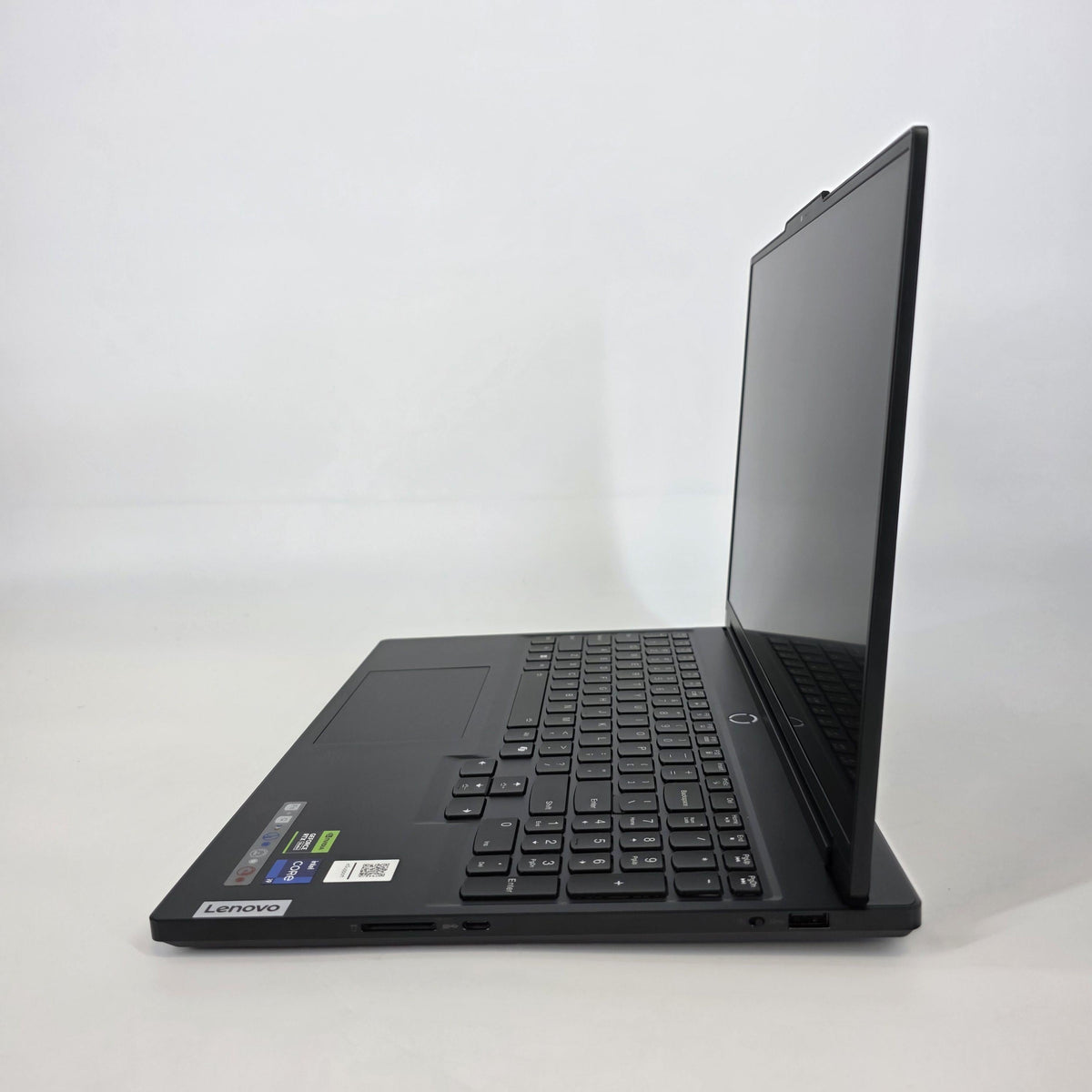 Lenovo Legion 7i Gen 9 16 Black 2.2 GHz Intel Core i9 14th Gen. 32GB RAM 1TB Solid State Drive NVIDIA GeForce RTX - Image 4