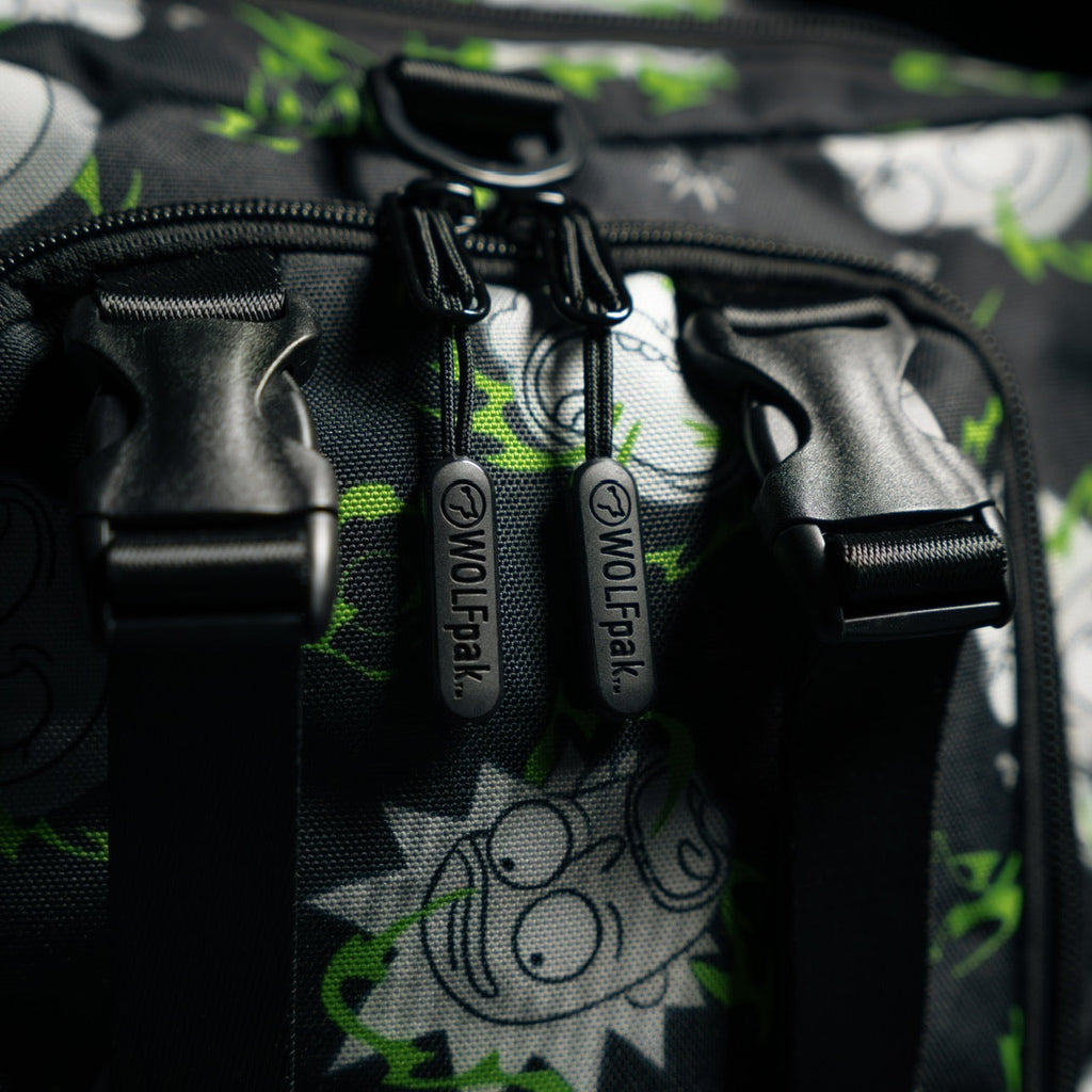 30L Perfect Duffle Bag Rick and Morty - Image 6