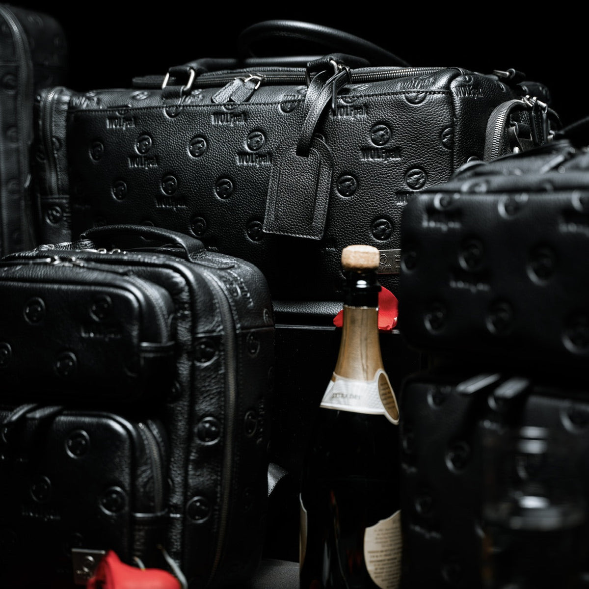 30L Perfect Duffle Bag Luxury Leather - Image 6