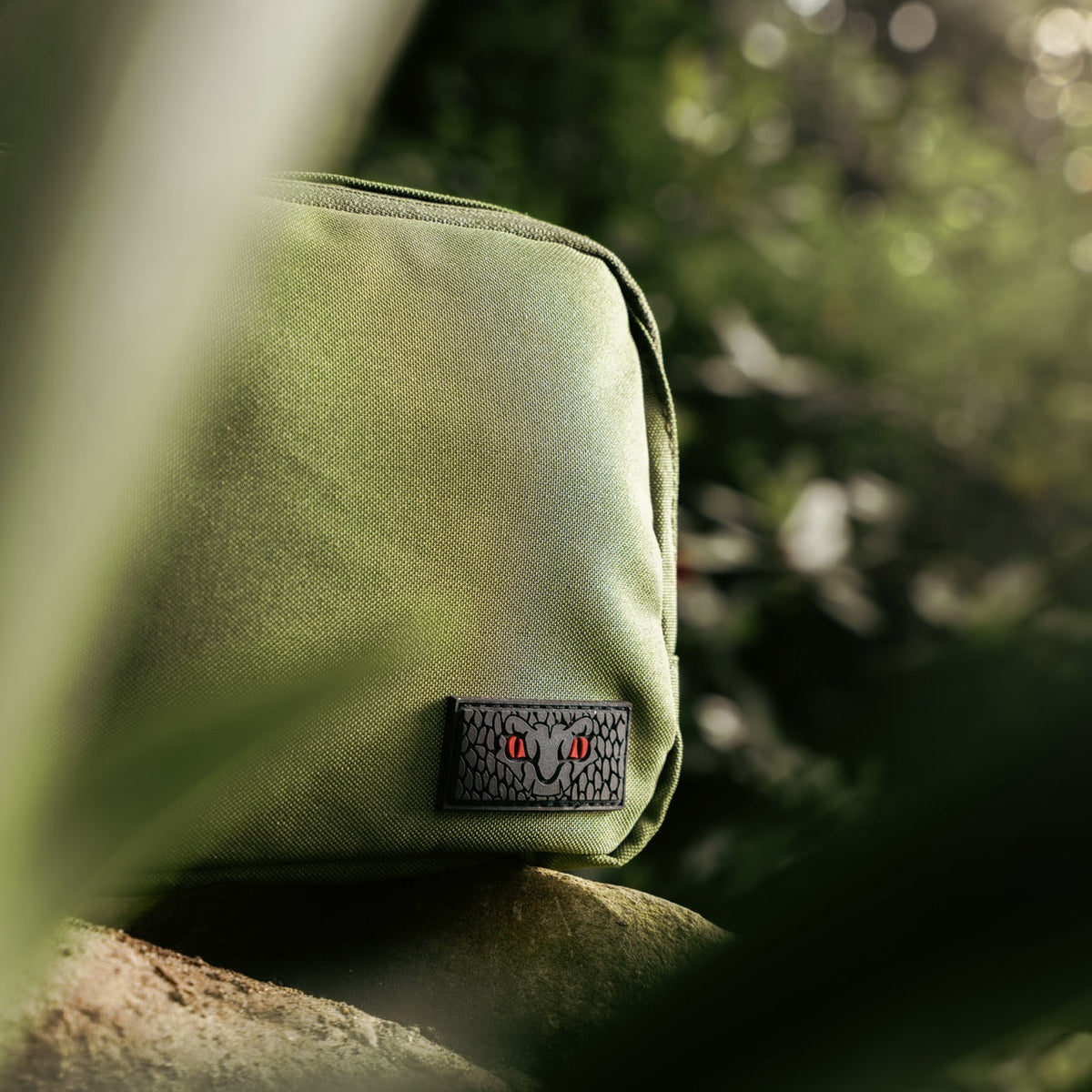 Crossbody Pack Venom Green - Image 3