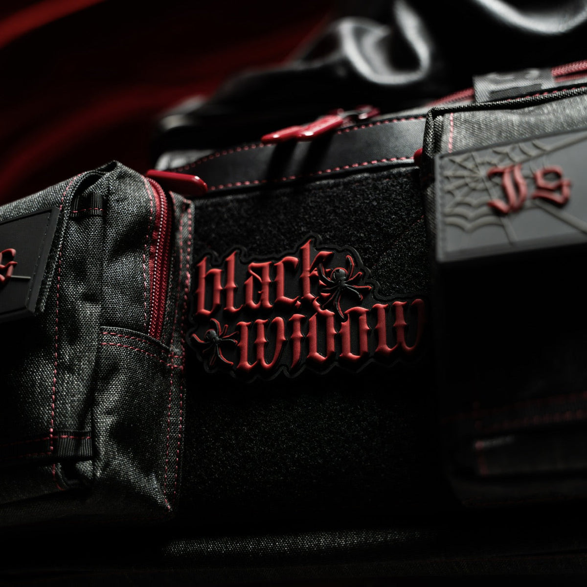 30L Perfect Duffle Bag Black Widow - Image 5