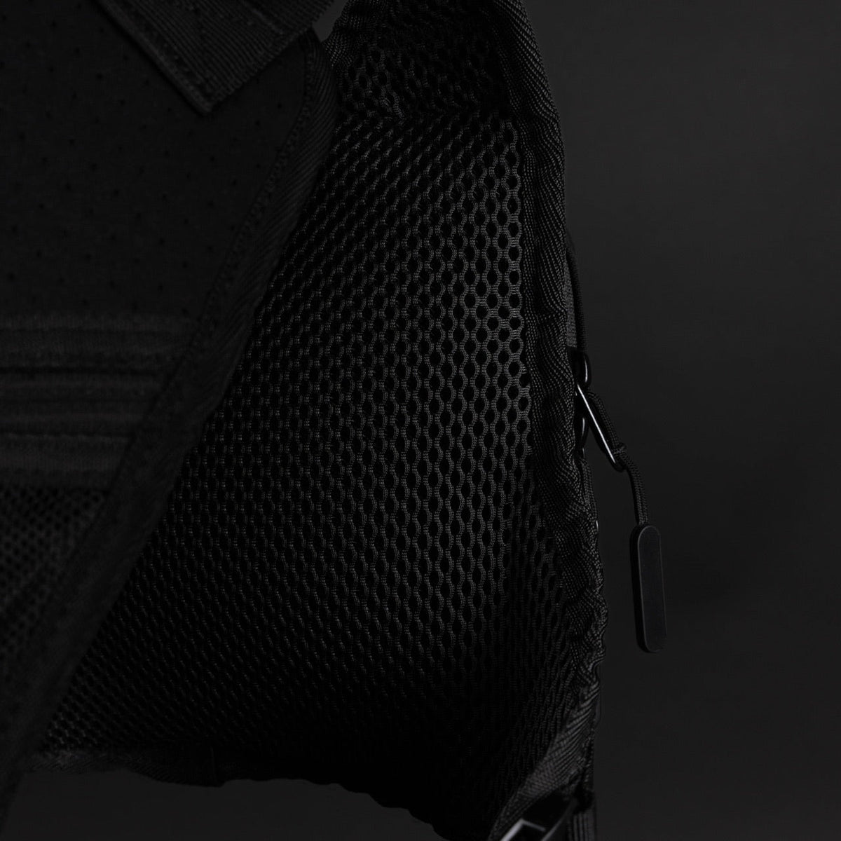 Utility Chest Pack Alpha Black - Image 13