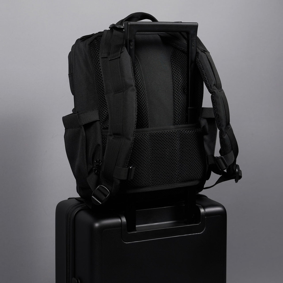 15L Backpack Alpha Black - Image 10