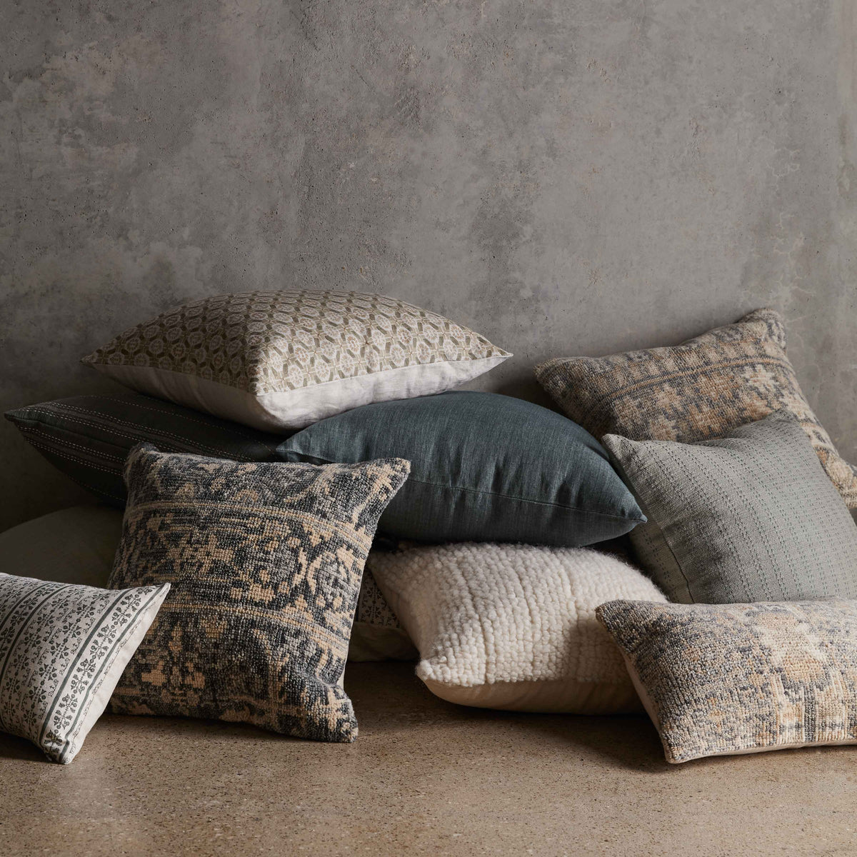 Akira Hand-Knotted Pillow - Image 7