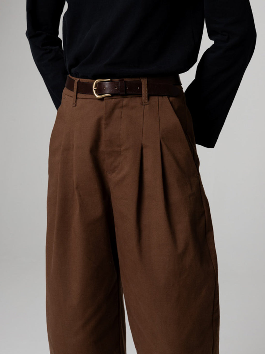 Women's Amy Powney + Finisterre Pleat Front Trouser - Image 3