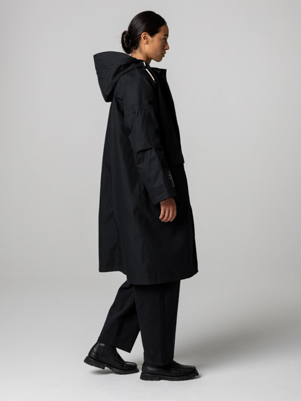 Women's Amy Powney + Finisterre Longline Waterproof Jacket - Image 5