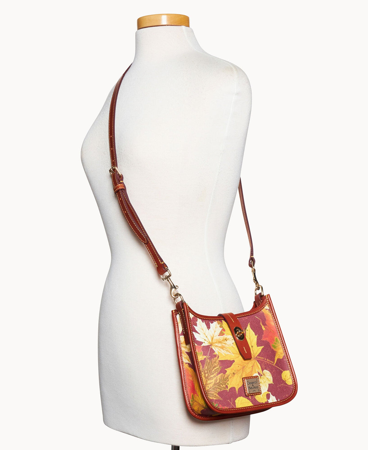 Maple Leaf Small Messenger - Image 15