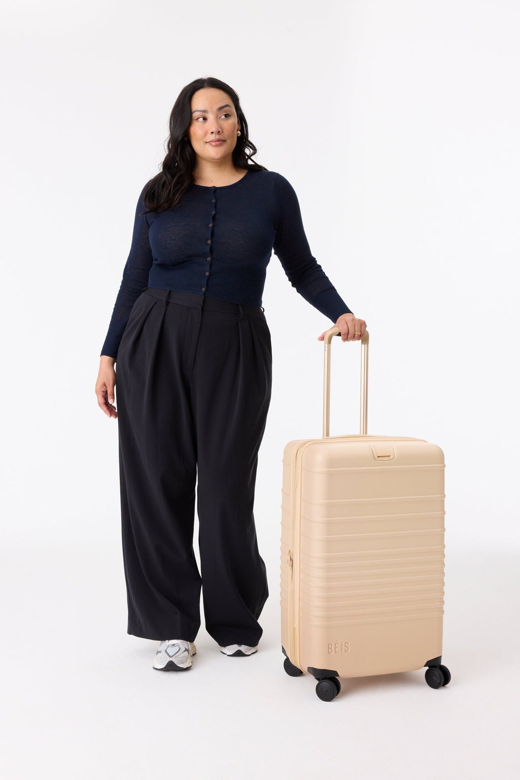 Resale The Medium Check-In Roller in Beige - Image 5
