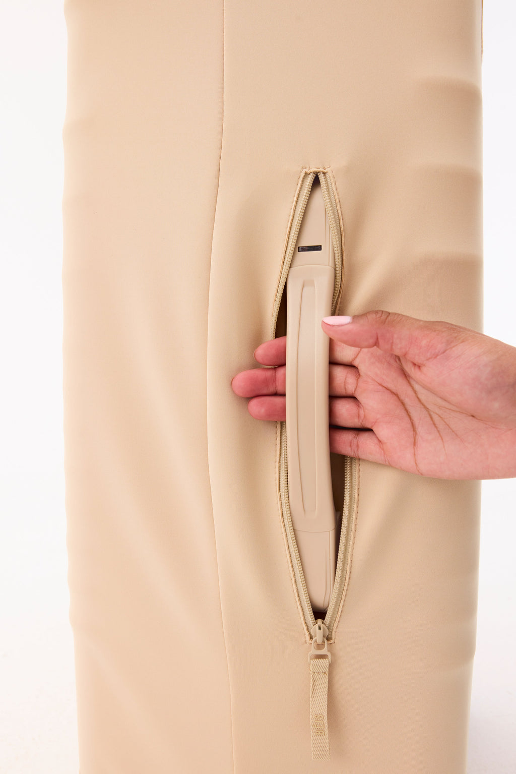 Resale The Carry-On Luggage Cover in Beige - Image 6