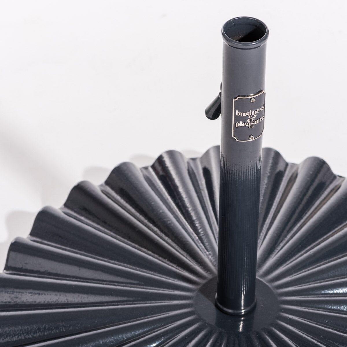 The XL Clamshell Base - 90 LB - Image 3