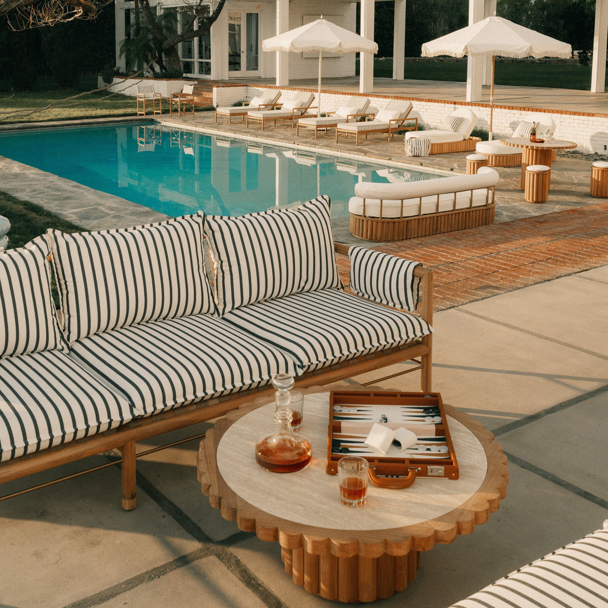 The Backgammon Set - Image 2