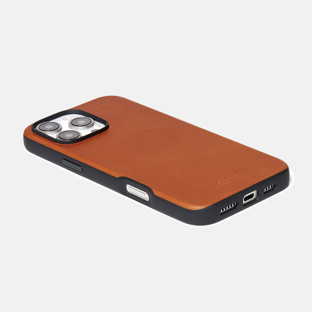 Everyday Phone Case - iPhone 16 Pro Max - Tobacco Brown Leather - Image 4