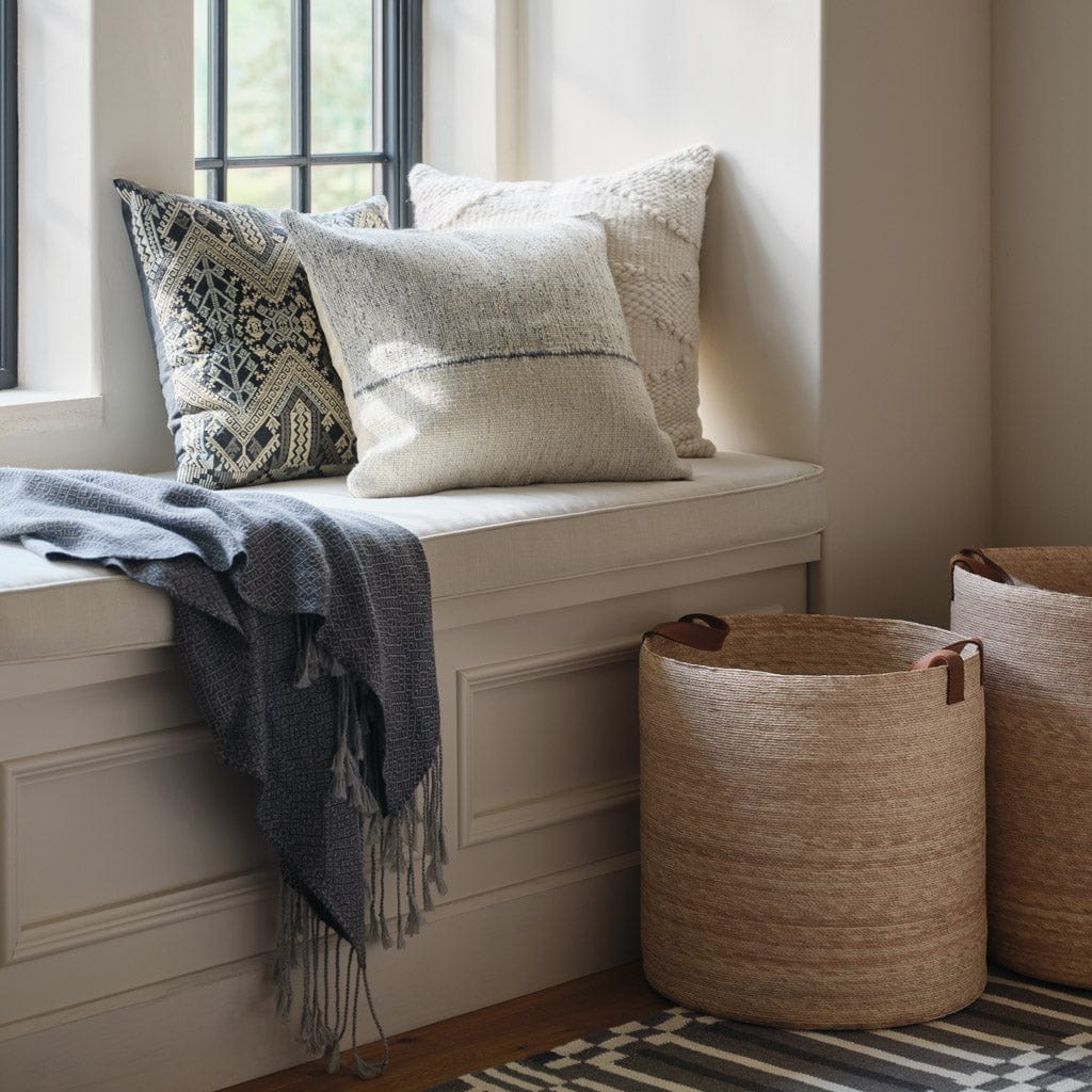 Claro Pillow - Image 2