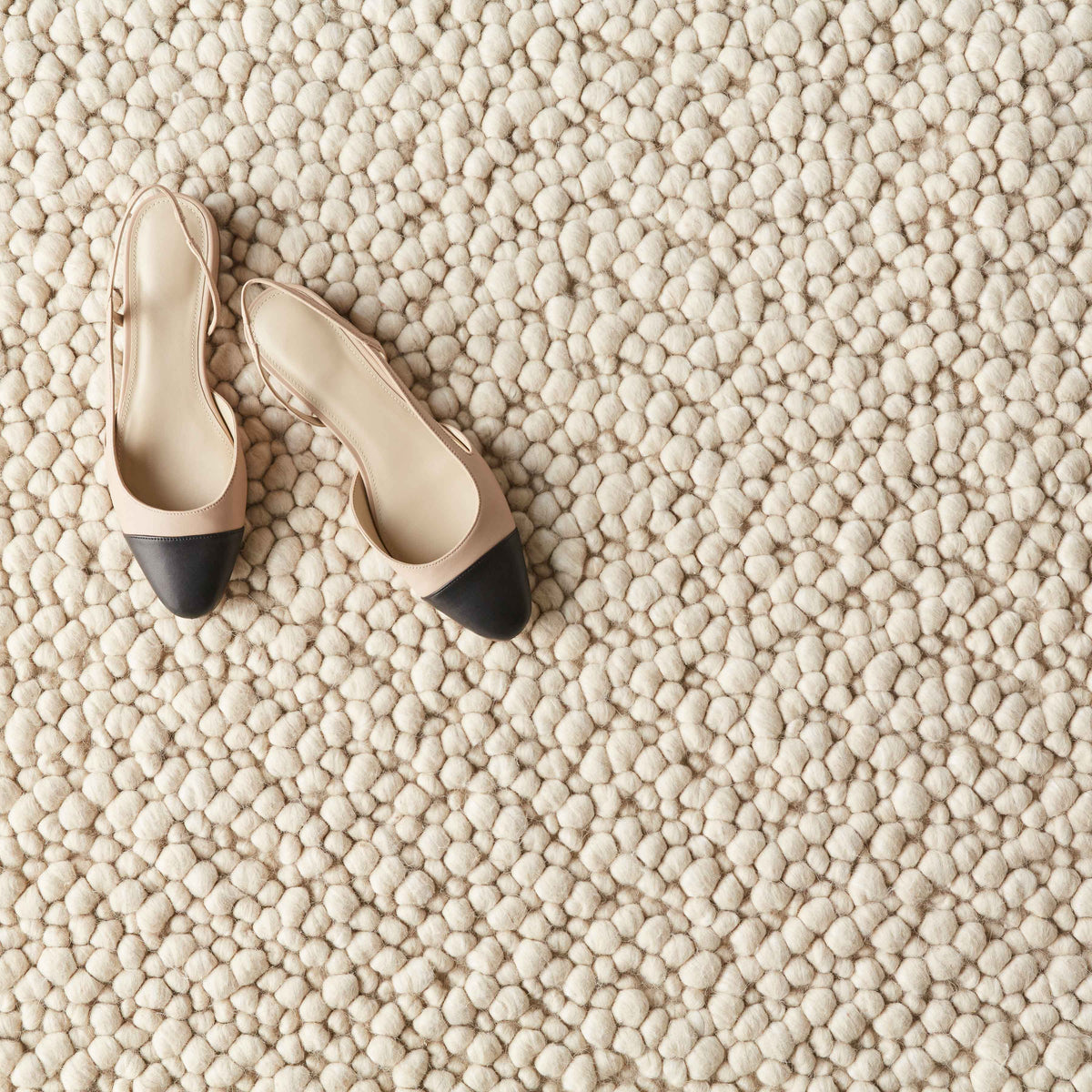 Darika Handwoven Area Rug - Image 3
