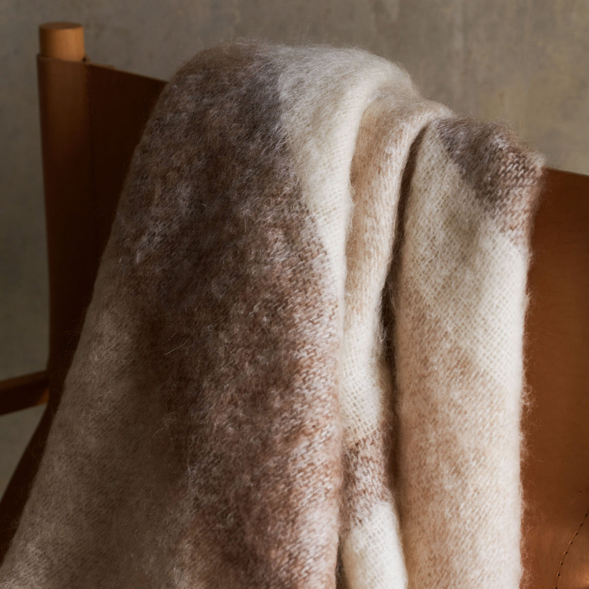 Delaney Mohair Throw - Image 11