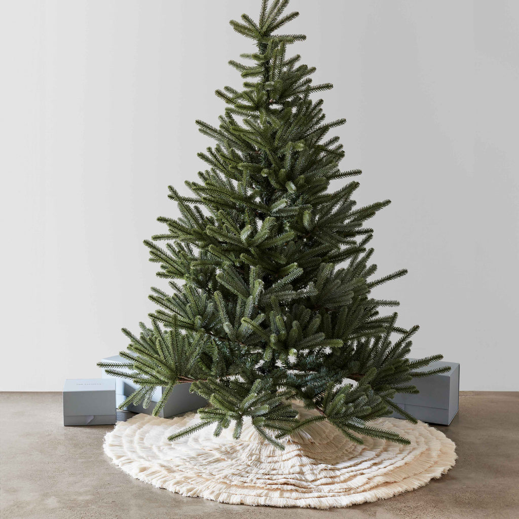 Dorada Tree Skirt - Image 5