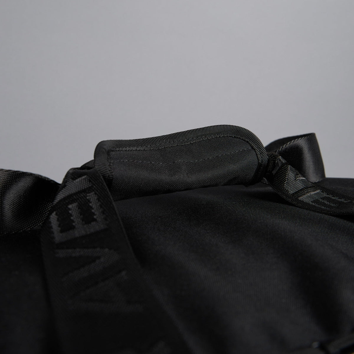 40L Ultimate Duffle Bag Nightshade - Image 26