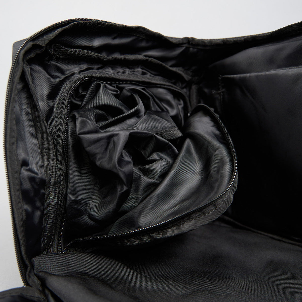 40L Ultimate Duffle Bag Nightshade - Image 36