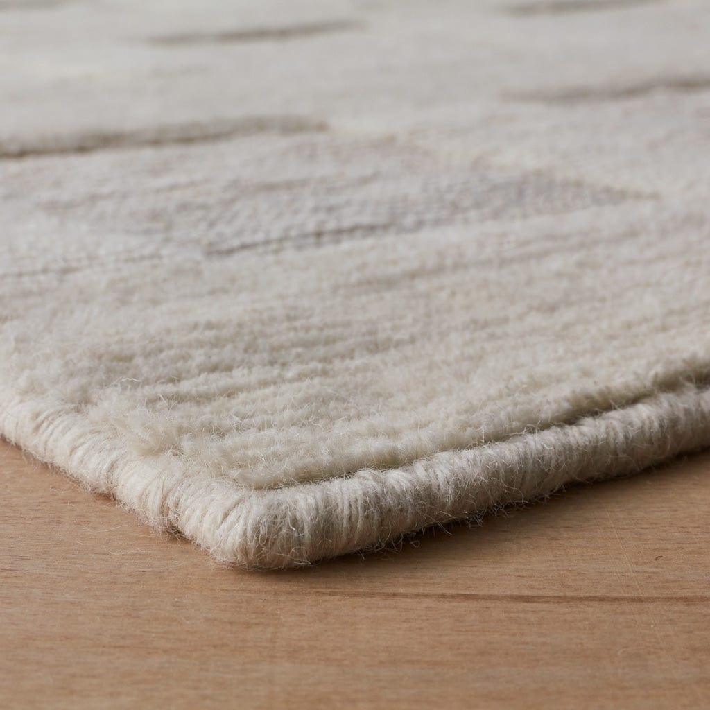 Gamini Handwoven Area Rug - Image 3