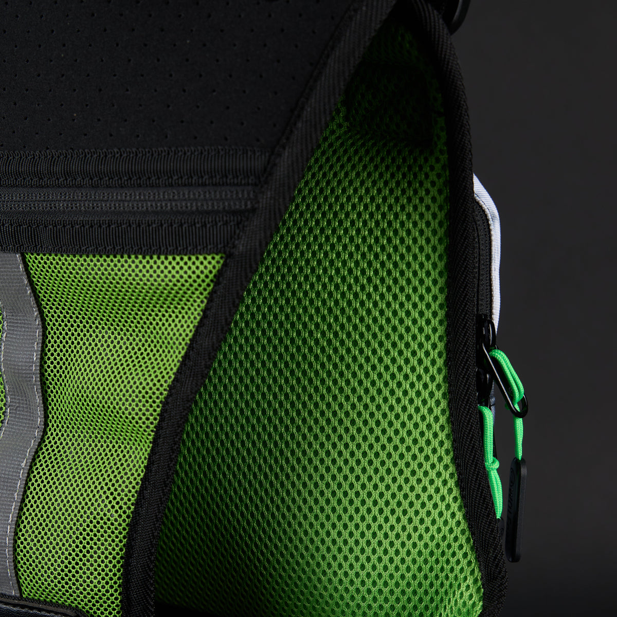 Utility Chest Pack Graffiti Green - Image 15