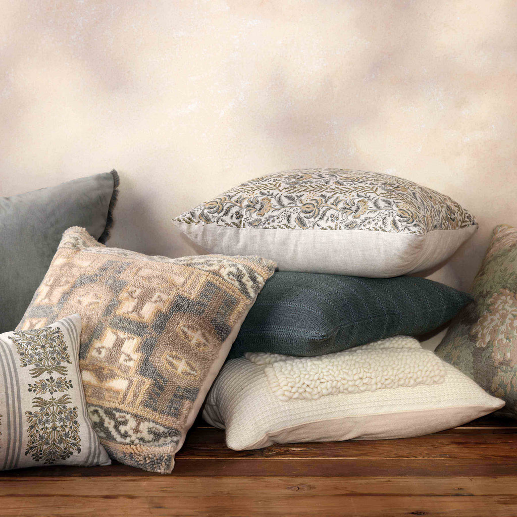 Hana Hand-Knotted Pillow - Image 10