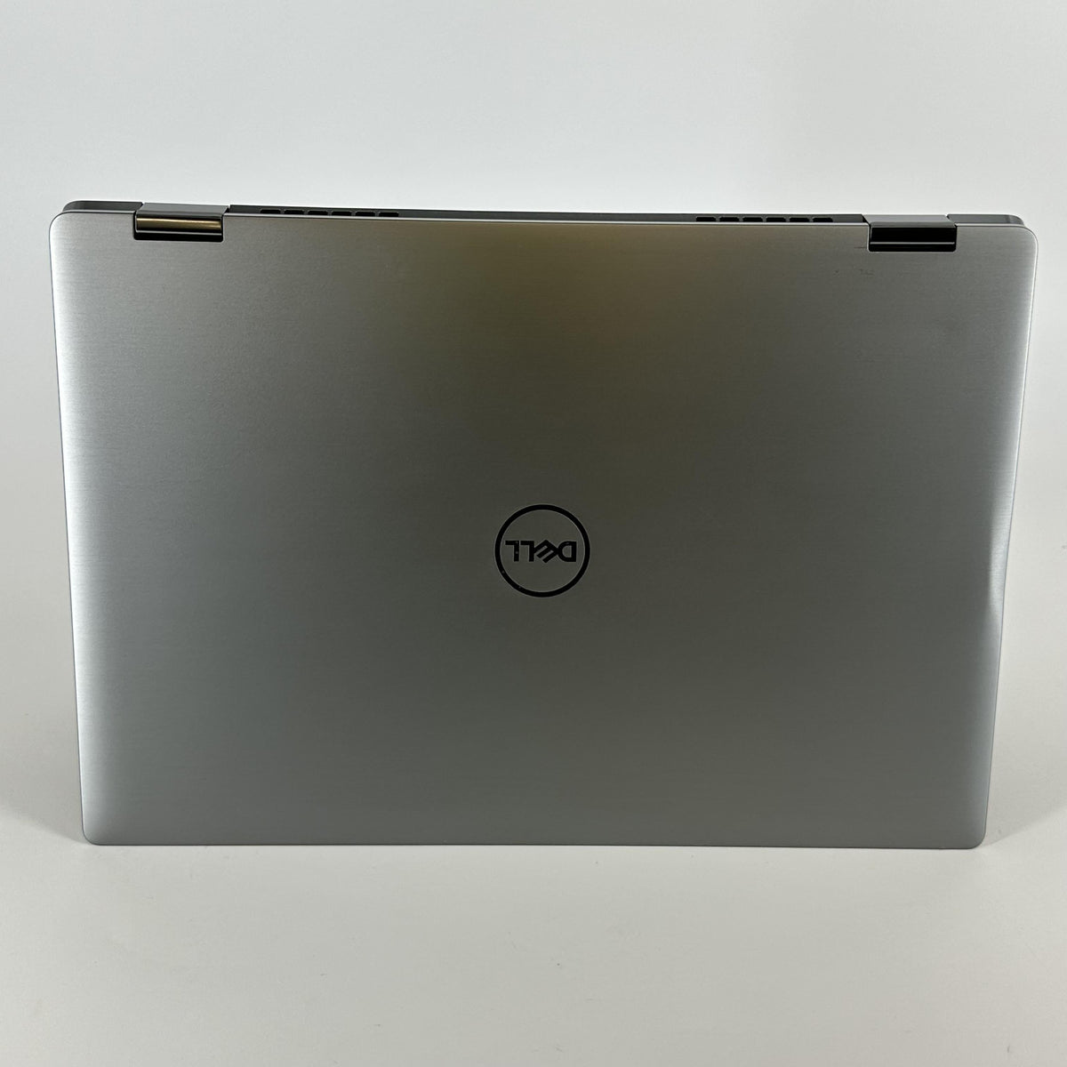 Dell Latitude 9420 (2-in-1) 14 Gray 3.0 GHz Intel Core i7 11th Gen. 32GB RAM 1TB Solid State Drive - Image 4