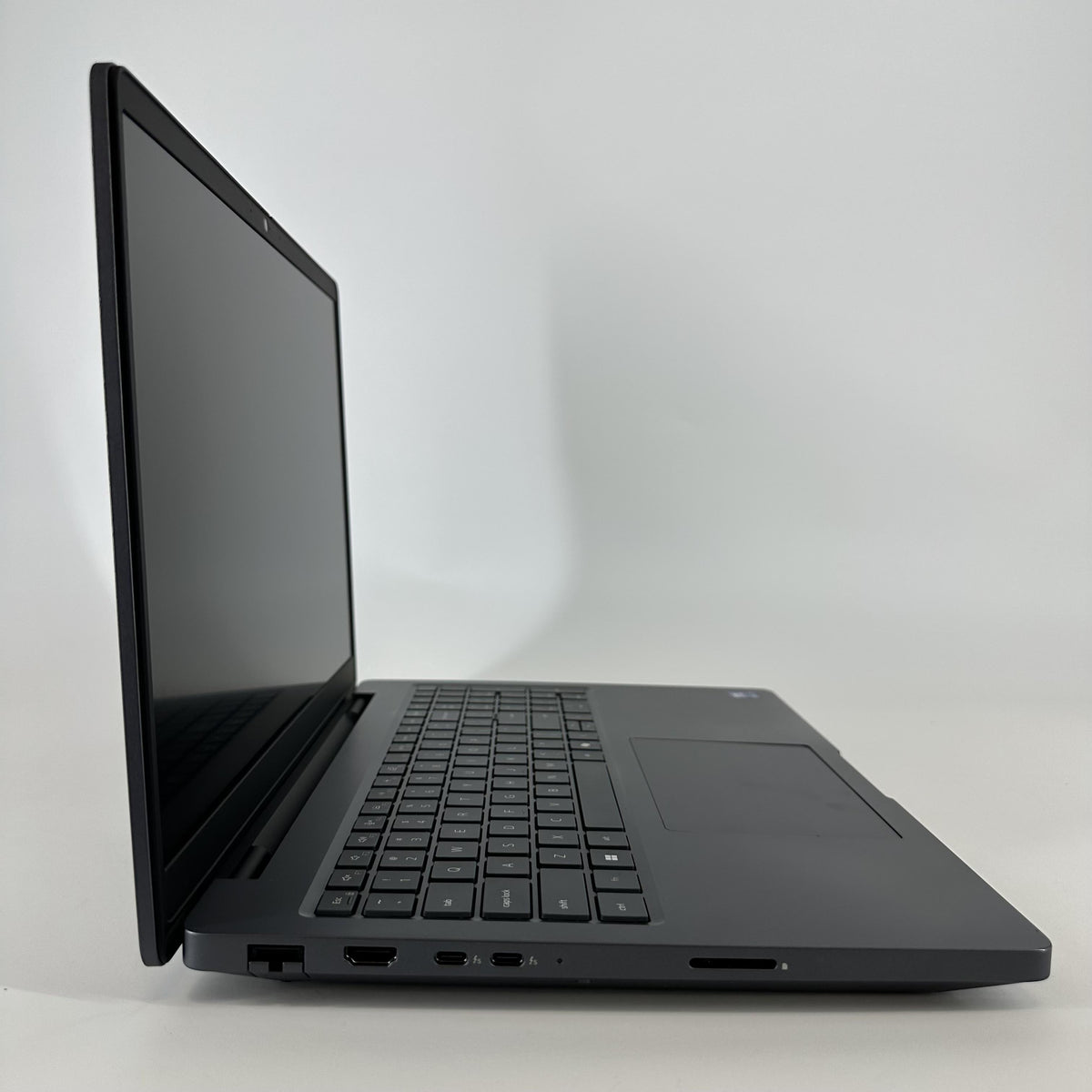 Dell Pro Max 16 Plus MB16250 Magnetite 2.7 GHz Intel Core Ultra 7 Series 2 64GB RAM 1TB Solid State Drive - Image 3