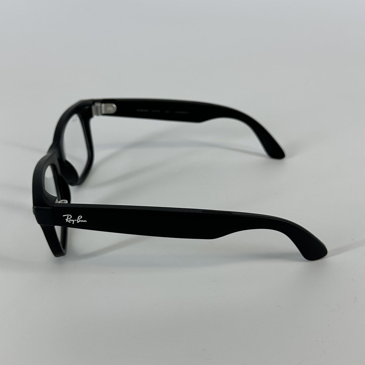 Meta Ray-Ban Meta Wayfarer (Gen 2) Matte Black 32GB - Image 4