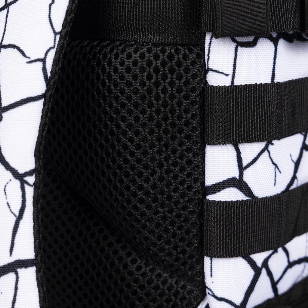 9L Backpack Mini Part 2: The Reign - Image 12