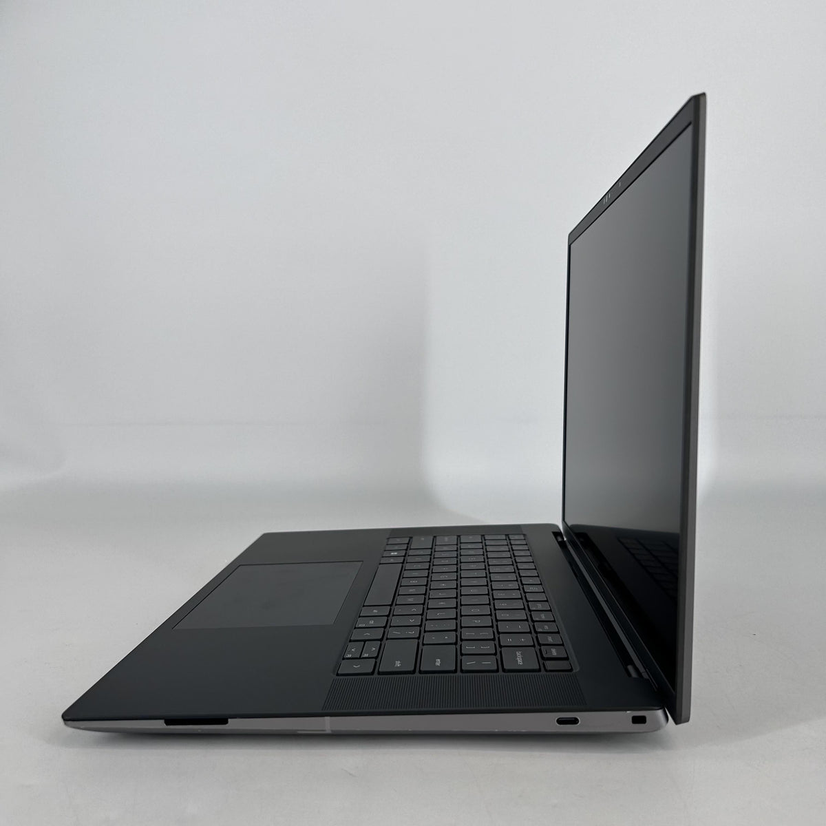Dell Precision 5680 16 Gray 2.6 GHz Intel Core i9 13th Gen. 64GB RAM 1TB Solid State Drive NVIDIA RTX 4000 Ada 12 - Image 4
